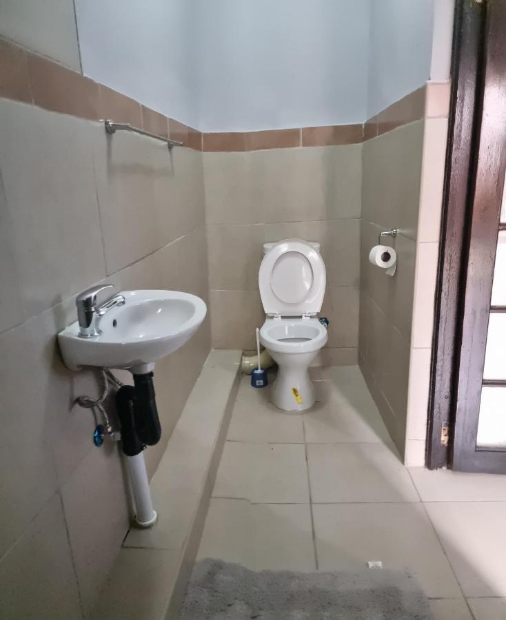 Stay At Home Airport Lodge 肯普顿帕克 外观 照片