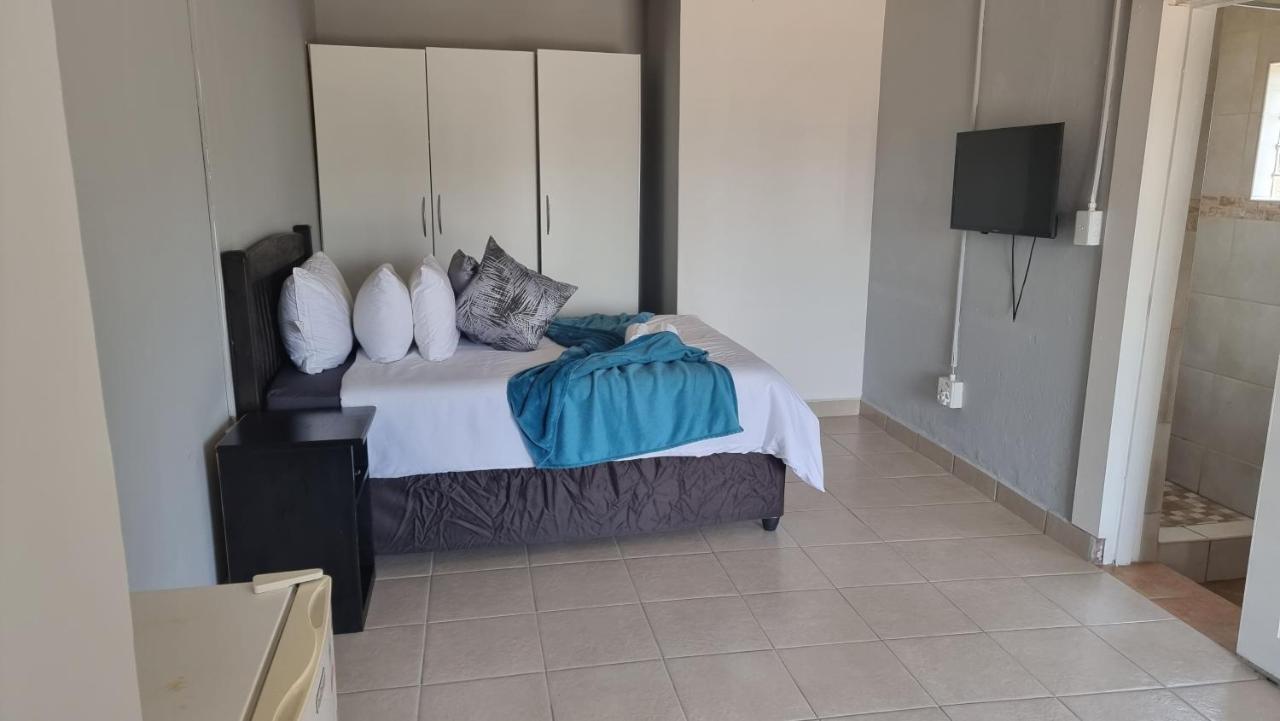 Stay At Home Airport Lodge 肯普顿帕克 外观 照片