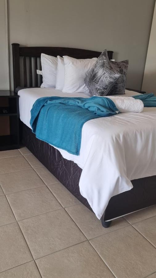 Stay At Home Airport Lodge 肯普顿帕克 外观 照片