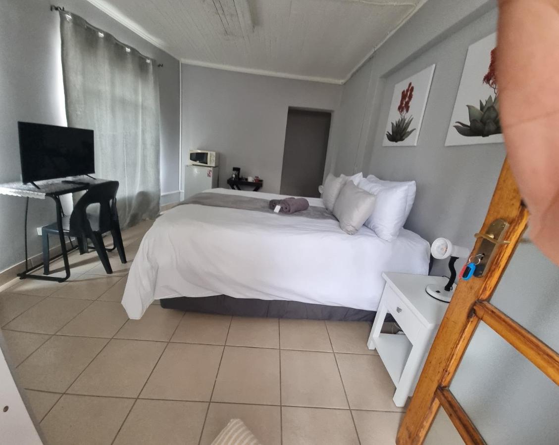Stay At Home Airport Lodge 肯普顿帕克 外观 照片