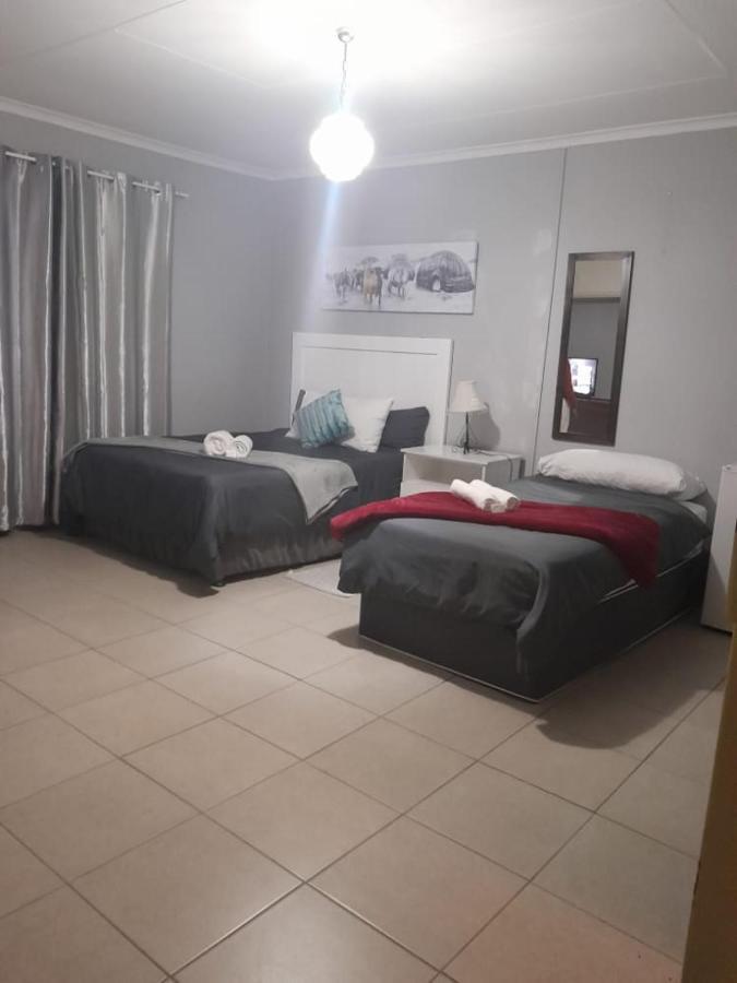 Stay At Home Airport Lodge 肯普顿帕克 外观 照片